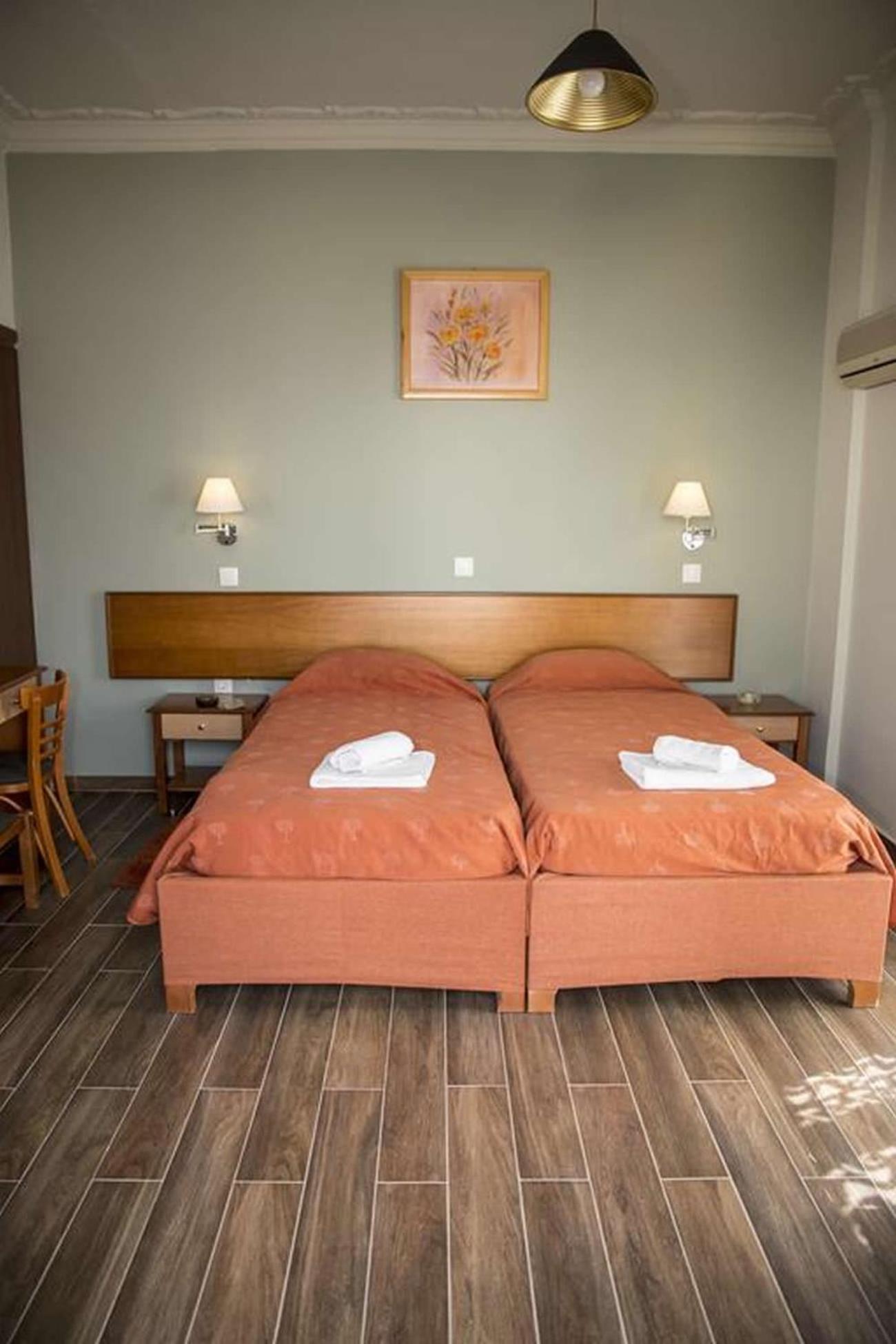 Togias Hotel Aegina 외부 사진