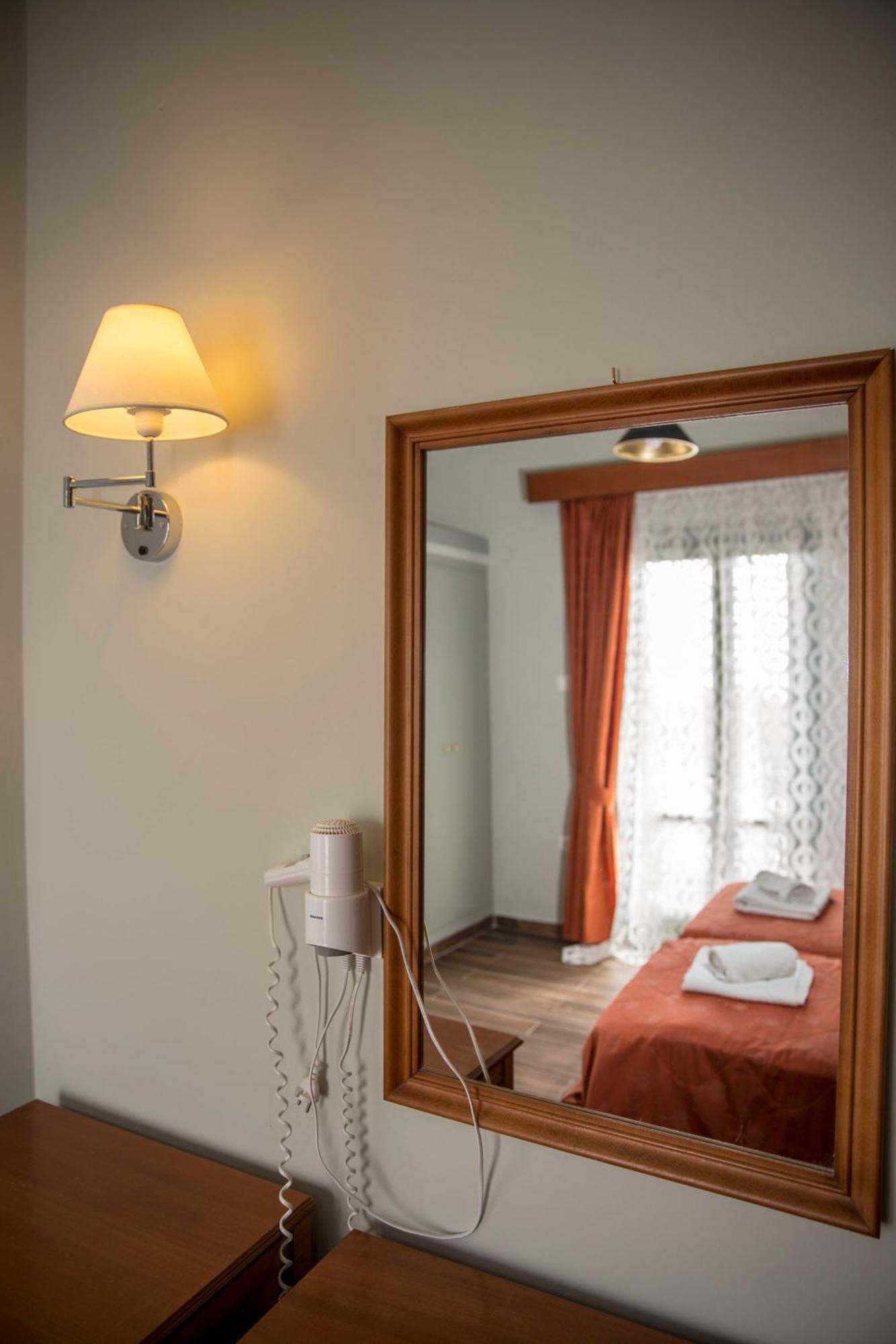 Togias Hotel Aegina 외부 사진