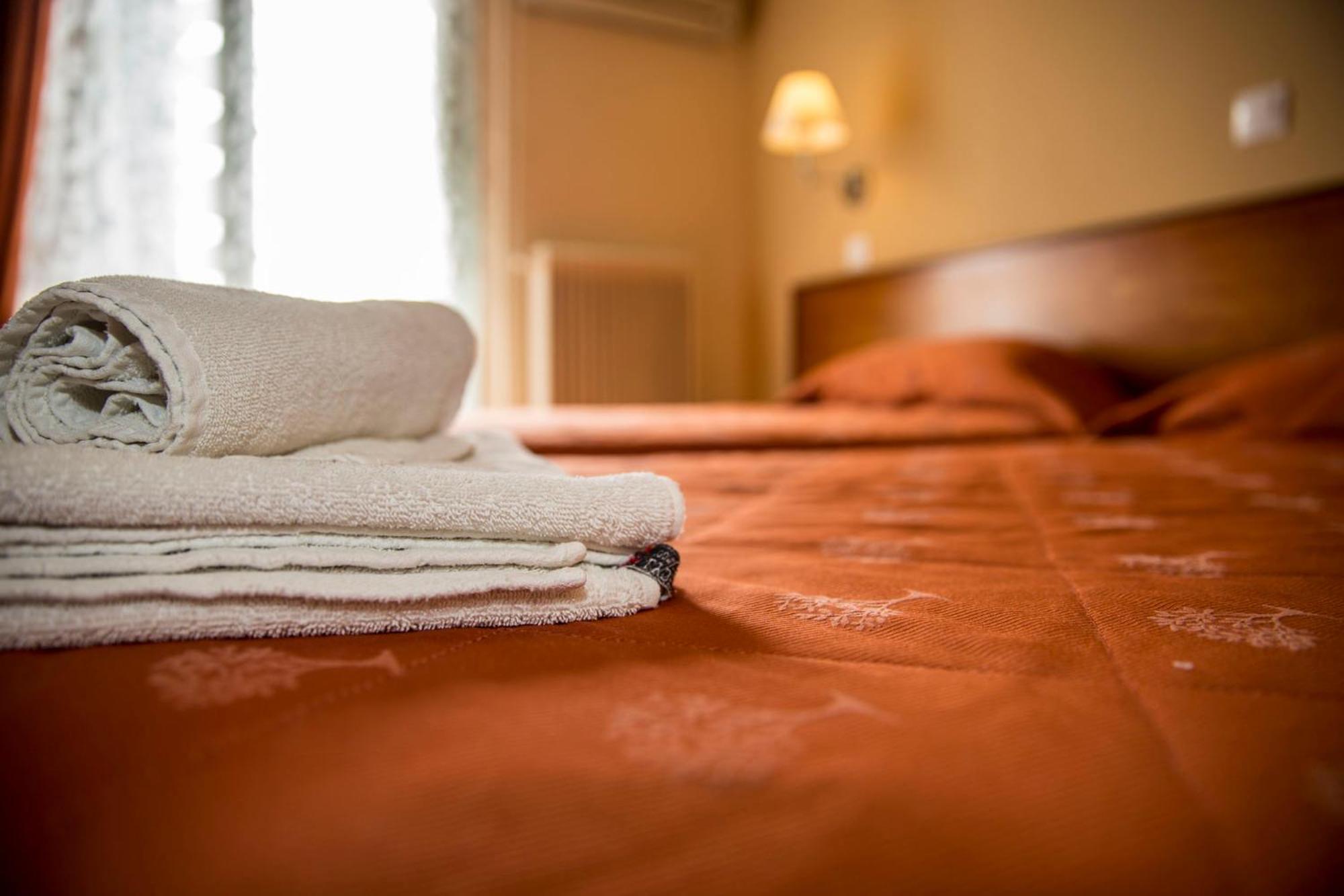Togias Hotel Aegina 외부 사진