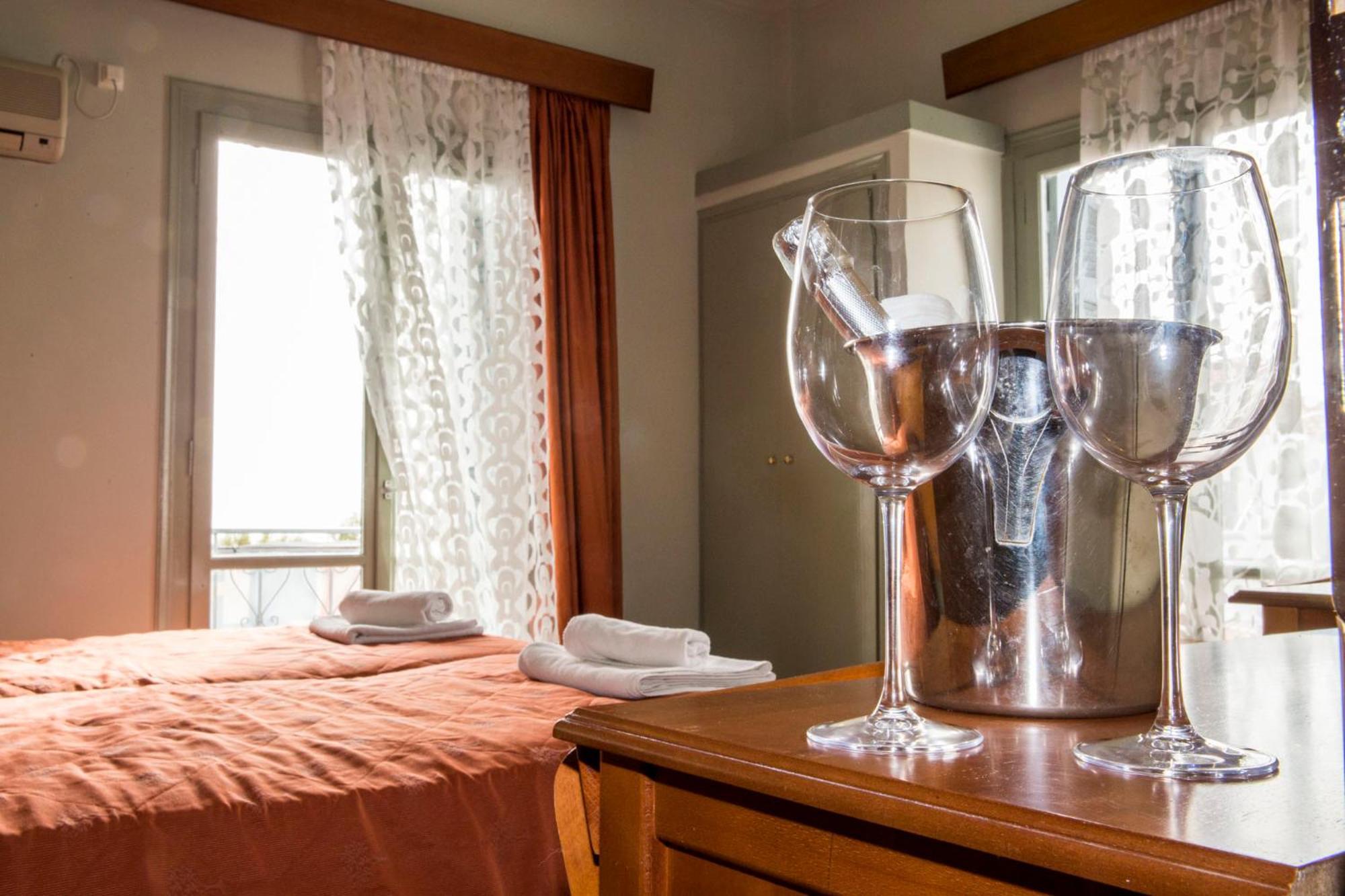 Togias Hotel Aegina 외부 사진